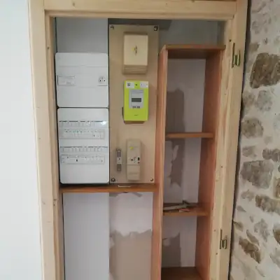 Arnaud a réalisé l'installation de ce tableau électrique chez un particulier à Nantes.